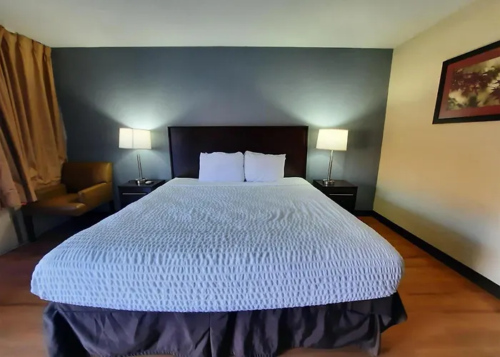 Americas Value Hotel Moline