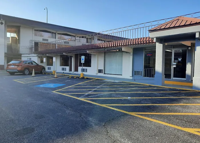 Hotel Americas Value Moline