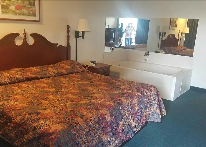 Americas Value Hotel 3*